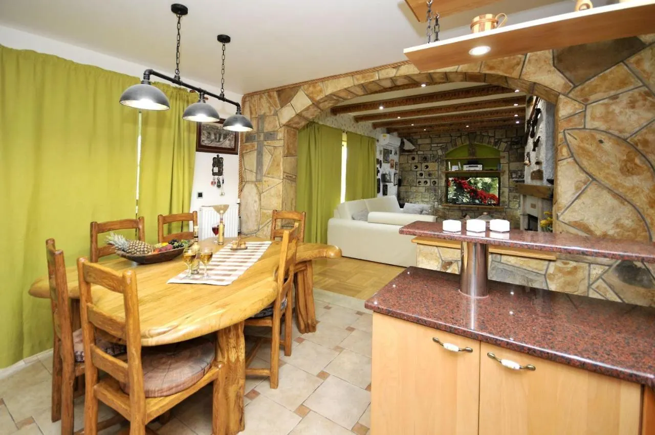 Stagnum Baba - Impressive Luxury Villa With Heated Pool, Hot Tub, Playroom And Upscale House Design Trogir