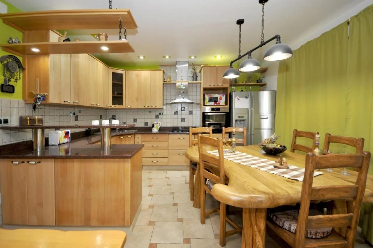 Stagnum Baba - Impressive Luxury Villa With Heated Pool, Hot Tub, Playroom And Upscale House Design Trogir