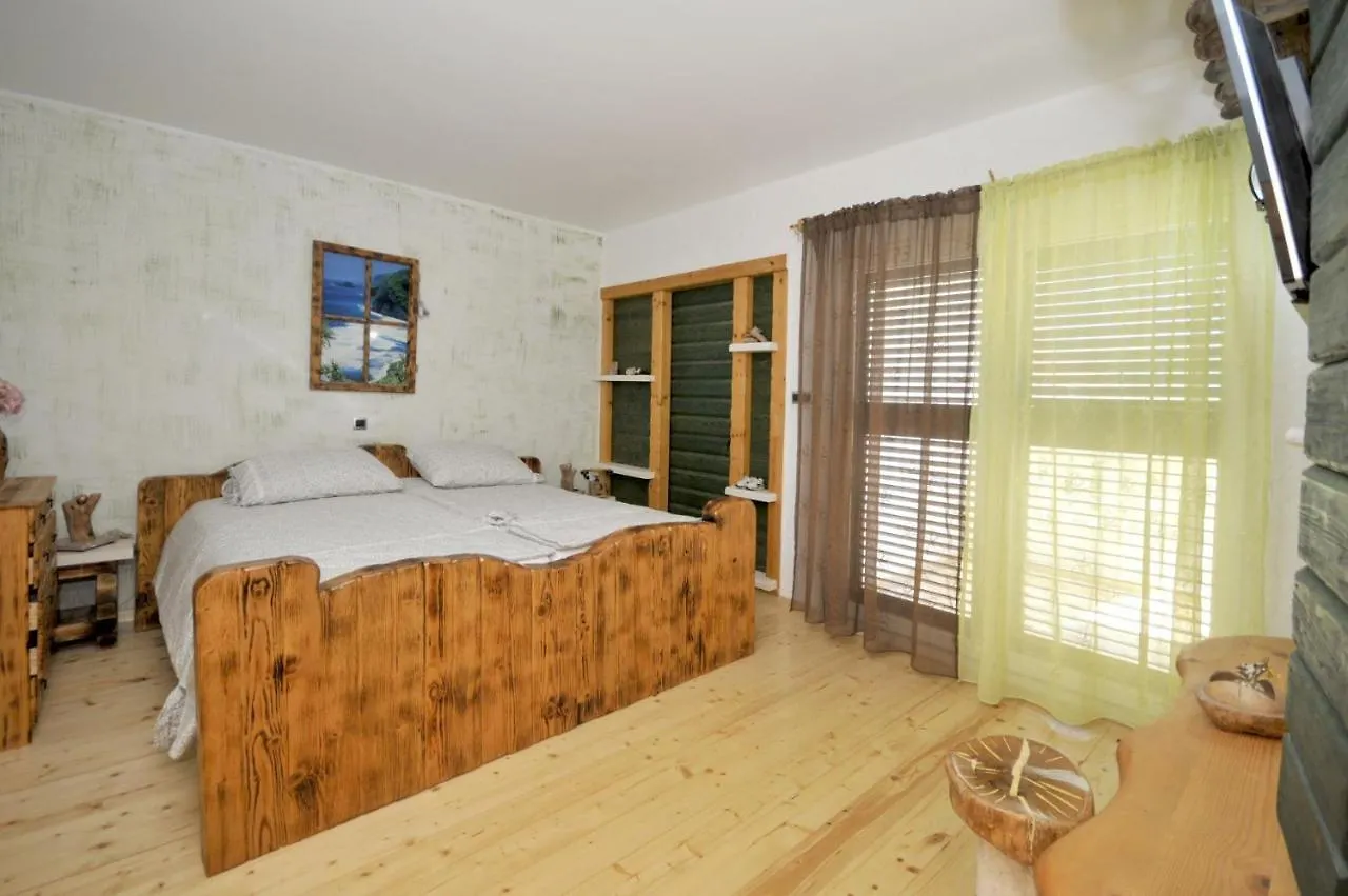 Stagnum Baba - Impressive Luxury Villa With Heated Pool, Hot Tub, Playroom And Upscale House Design Trogir 0*,