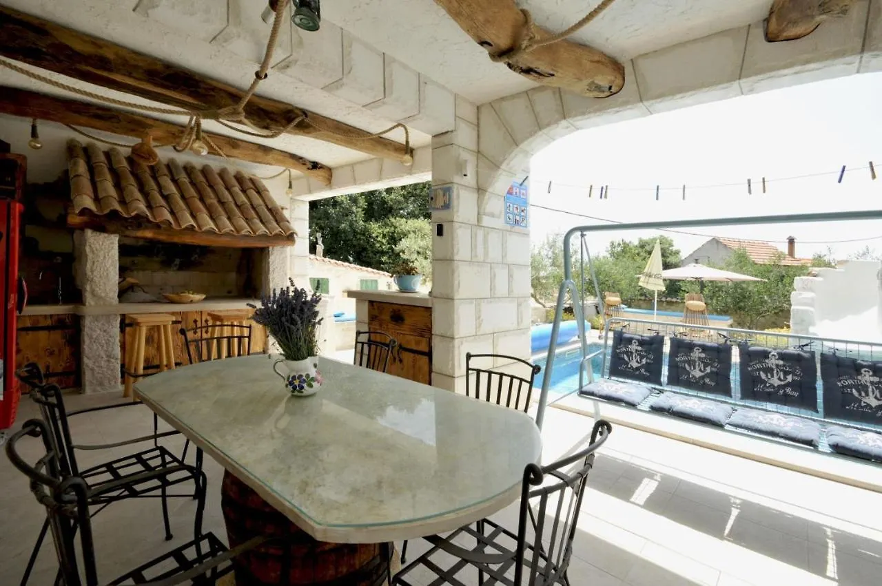 Stagnum Baba - Impressive Luxury Villa With Heated Pool, Hot Tub, Playroom And Upscale House Design Trogir